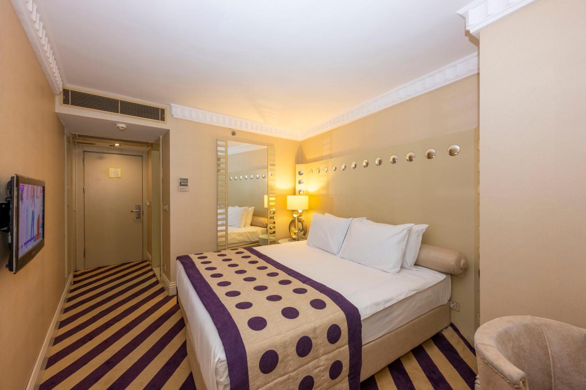 Taxim Hill Hotel — Fotos 1